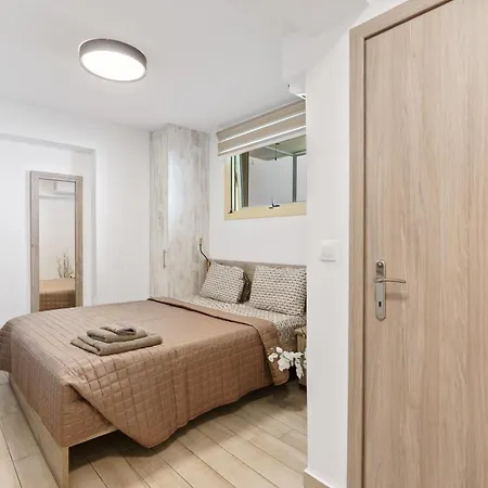 Melodie Apartment *