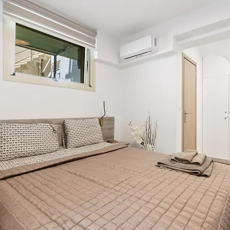 Melodie Apartment